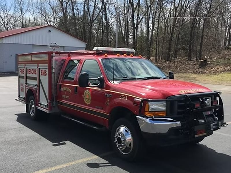 Brush / Mini-Attack — 2001 Ford F-550